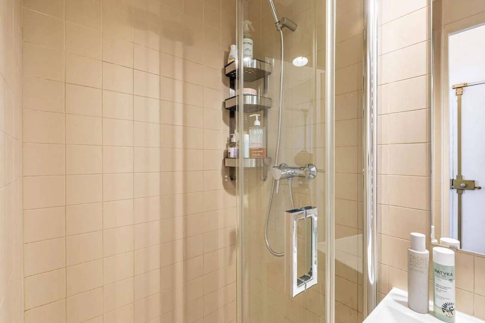 Apartment Guestready - City Center Gem Near Attractions Paris France